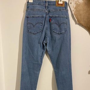 Levi’s 721 High Rise Skinny Jeans